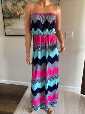 Three Hearts Strapless Chevron Maxi Dress in Pink, Aqua & Navy small lined